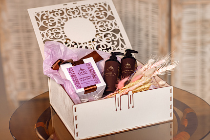 Шкатулка ручной работы "Сиам" (весна, большая), из дерева