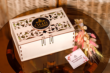 Шкатулка ручной работы "Сиам" (весна, малая), из дерева